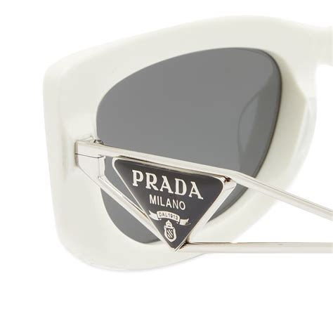 sonnenbrillen damen prada|prada sunglasses with white sides.